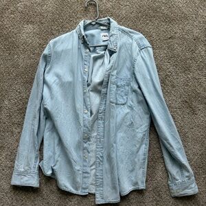 Zara mens denim button down shirt (size medium)